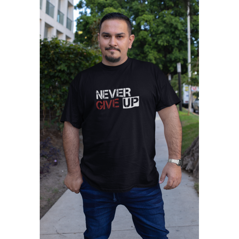 T SHIRT never give up senior NOIR AVEC UN DESIGN MODERN FIT ET STYLE UNIQUE