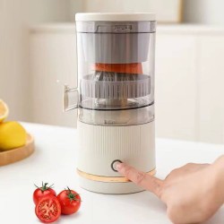 Compact electric juicer