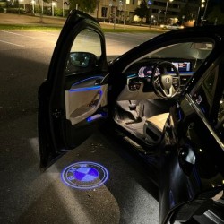 شعار LED