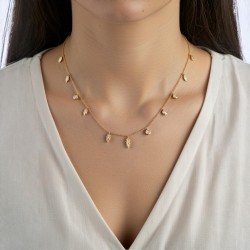 Elegant Leaf Pendant Necklace