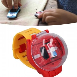 Ensemble de jouets...